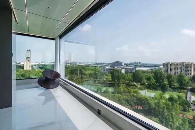 超大玻璃能不能做?門(mén)窗系列越大越好