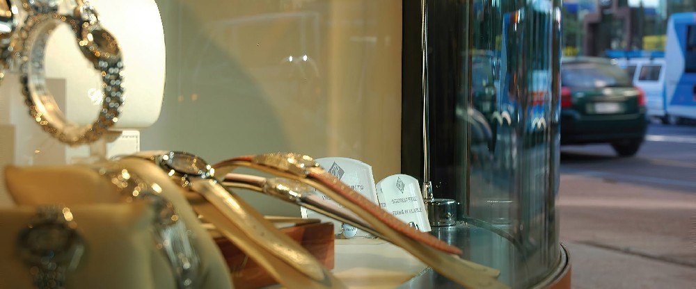 贛州防彈玻璃中PVB，SGP的區(qū)別與優(yōu)點(diǎn)